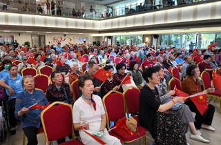 歡歌迎國(guó)慶，月滿映中秋 ▏燕達(dá)養(yǎng)護(hù)中心隆重舉辦雙節(jié)同慶文藝匯演活動(dòng)